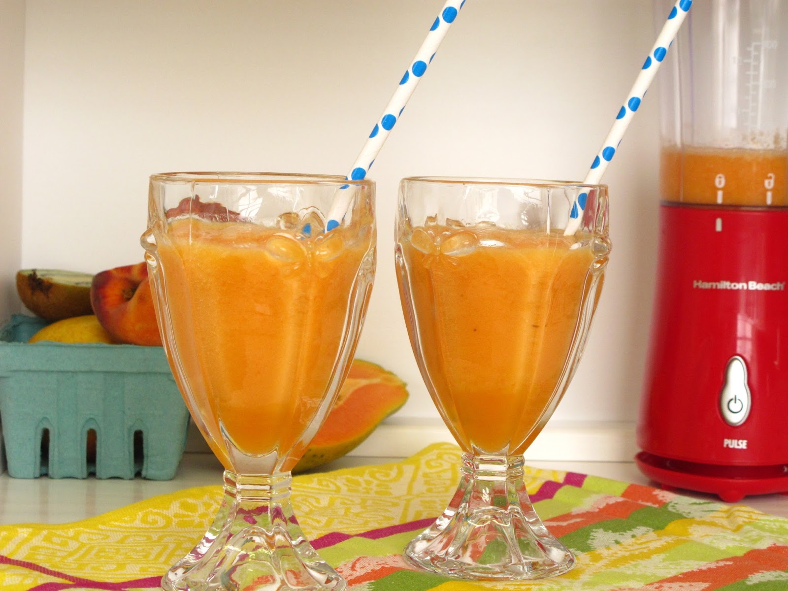 Suco de laranja e iogurte ajuda a fortalecer os cabelos (Foto: Reprodução)